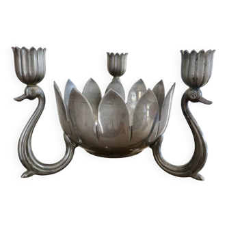 “Swans” tripod candle holder in silver metal from the 70s