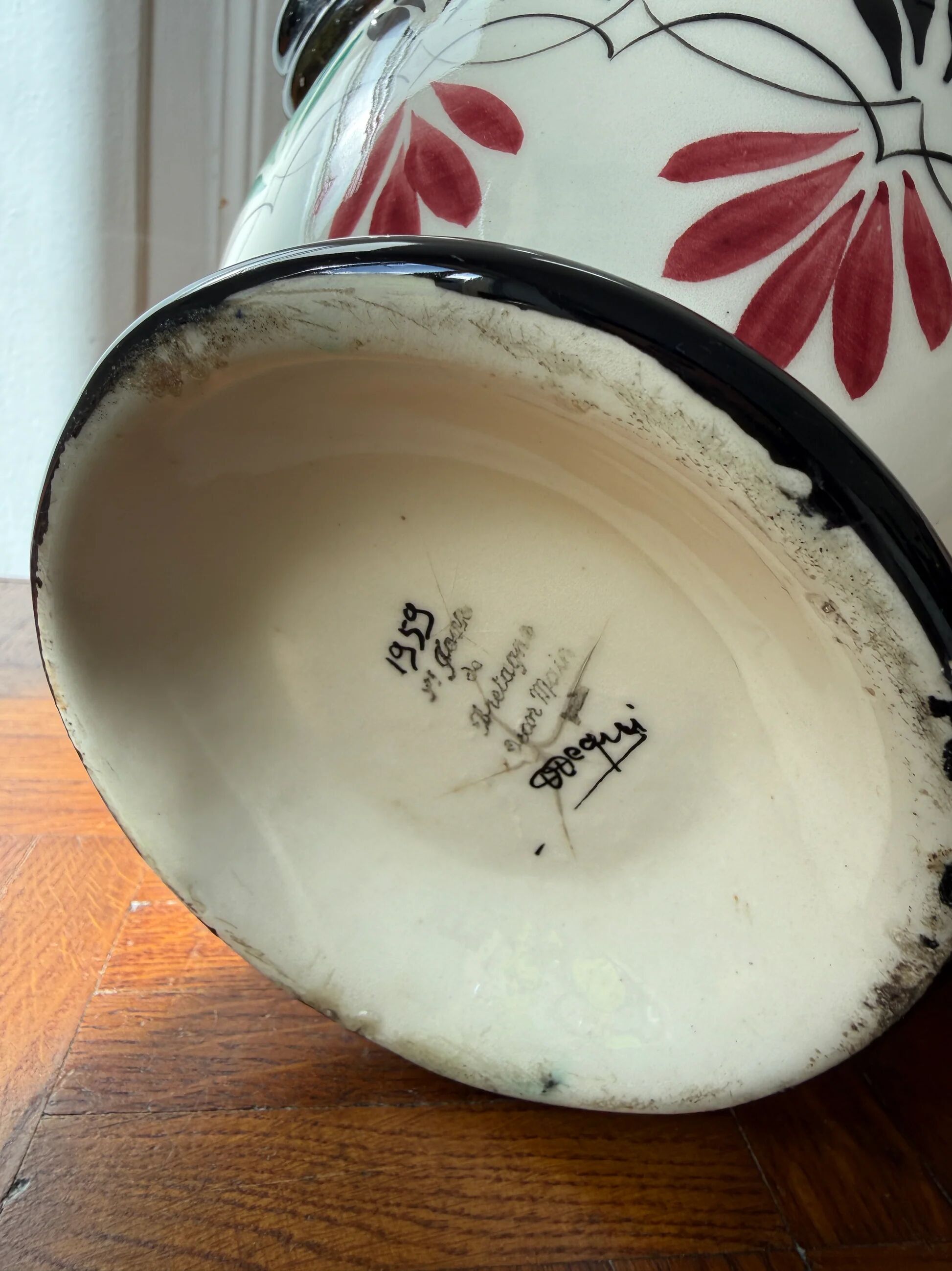 Quimper vase in ceramic – hand-painted decoration