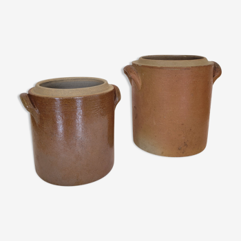 Set of 2 sandstone pots