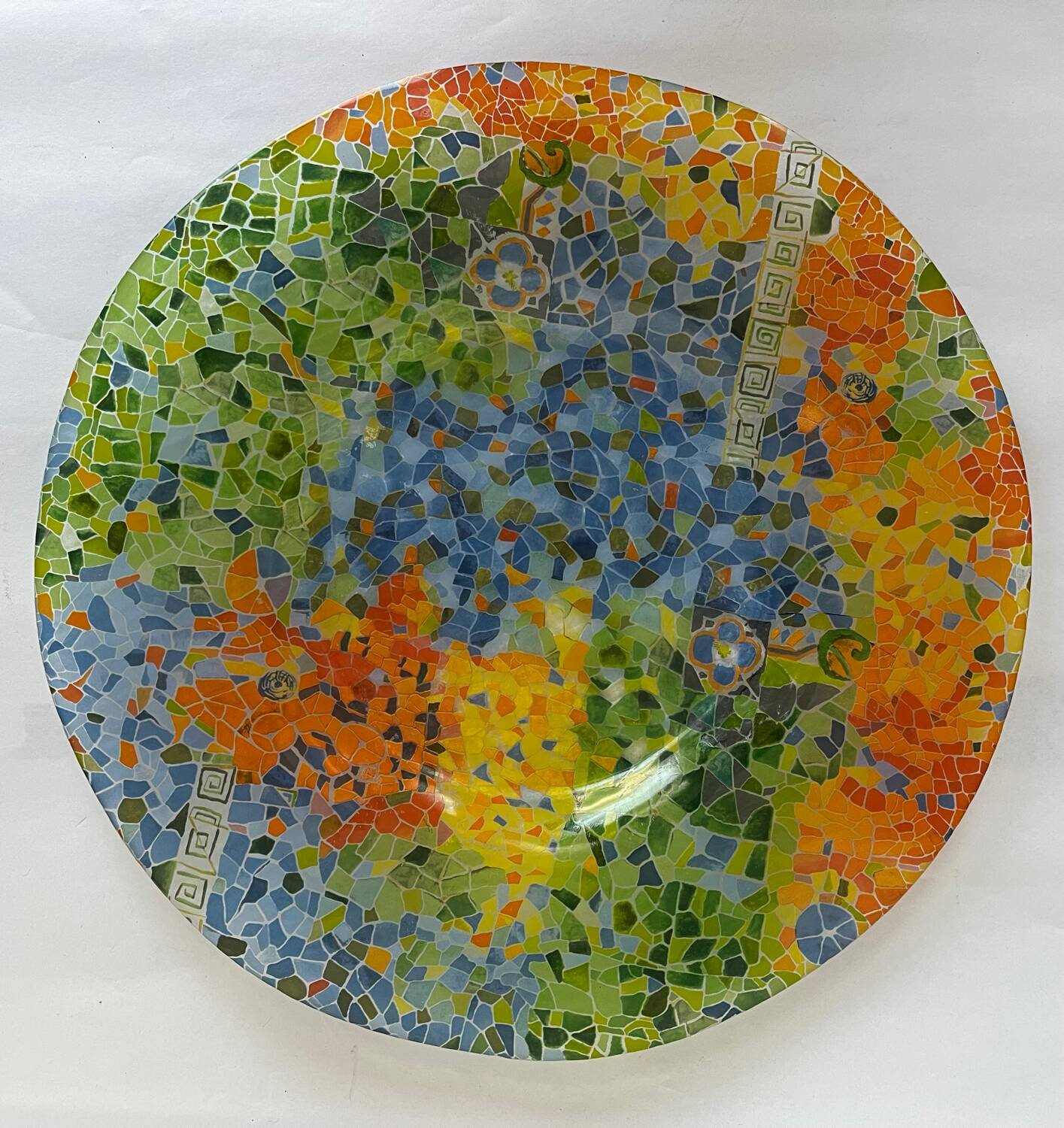 Ceramic-look glass dish