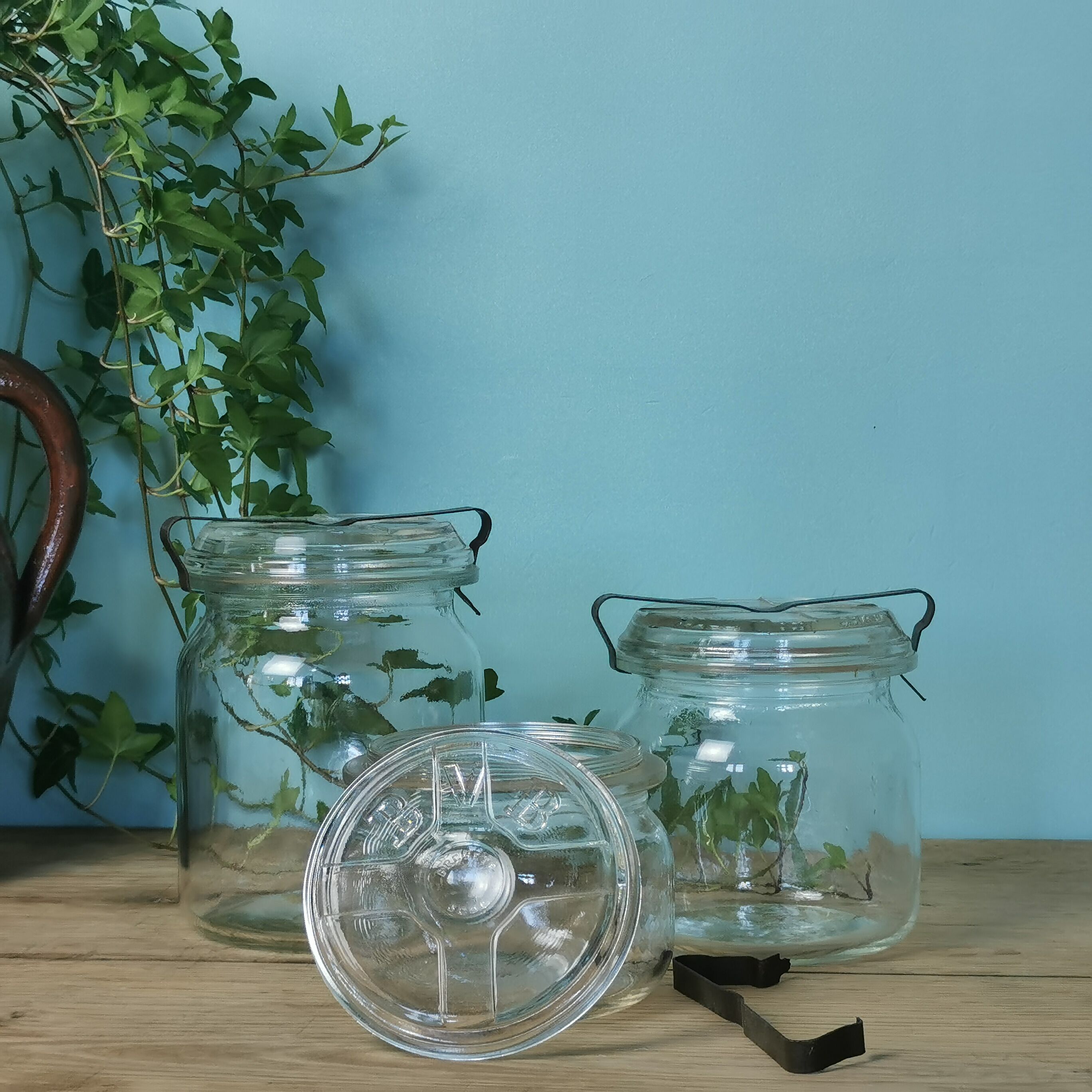 Series of 3 BVB jars