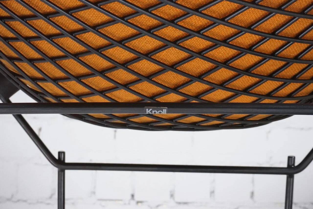 Diamond chair model 422 by Harry Bertoia for Knoll Int. (2/3)
