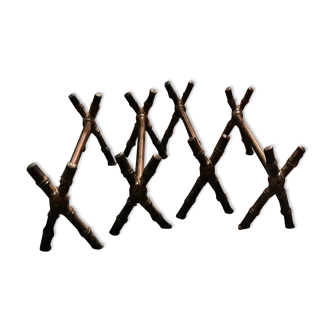 4 silver metal knife holders