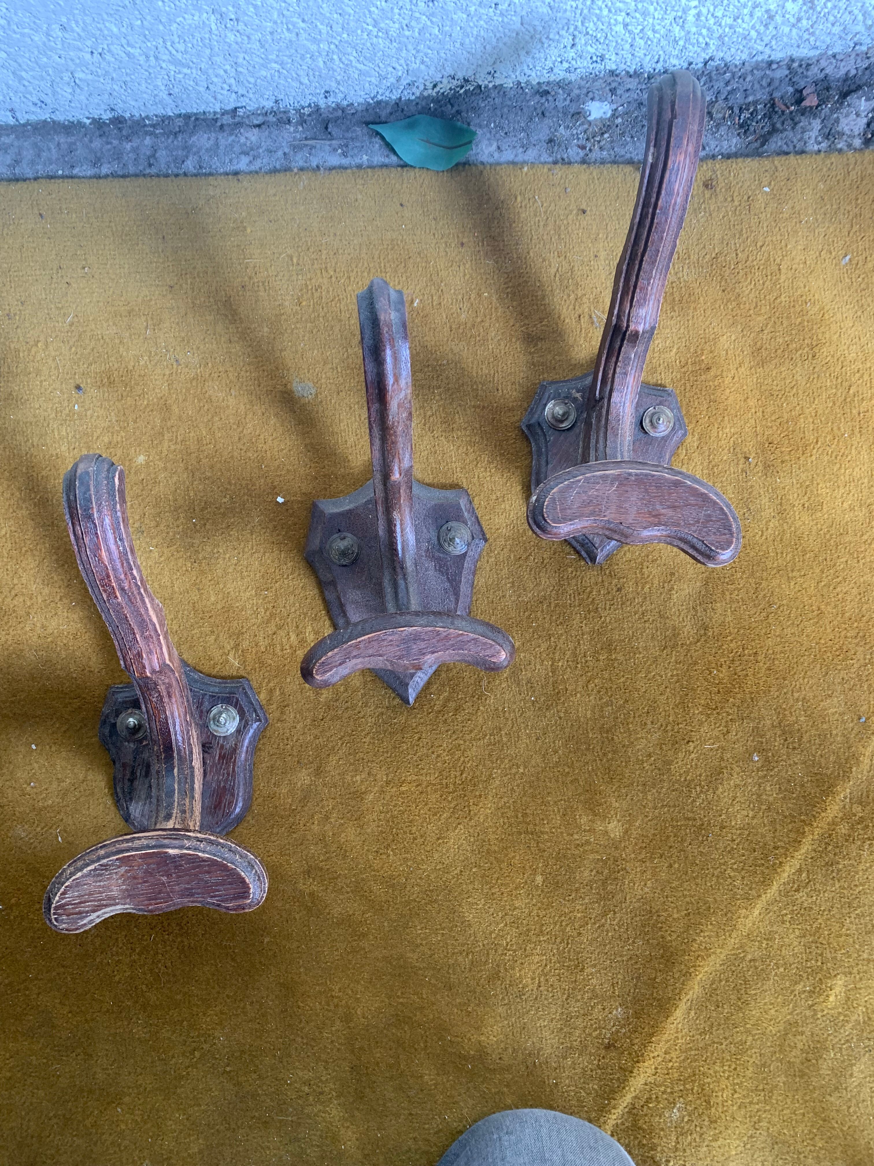 Trio de patères ancienne