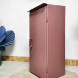 Hanging metal cabinet