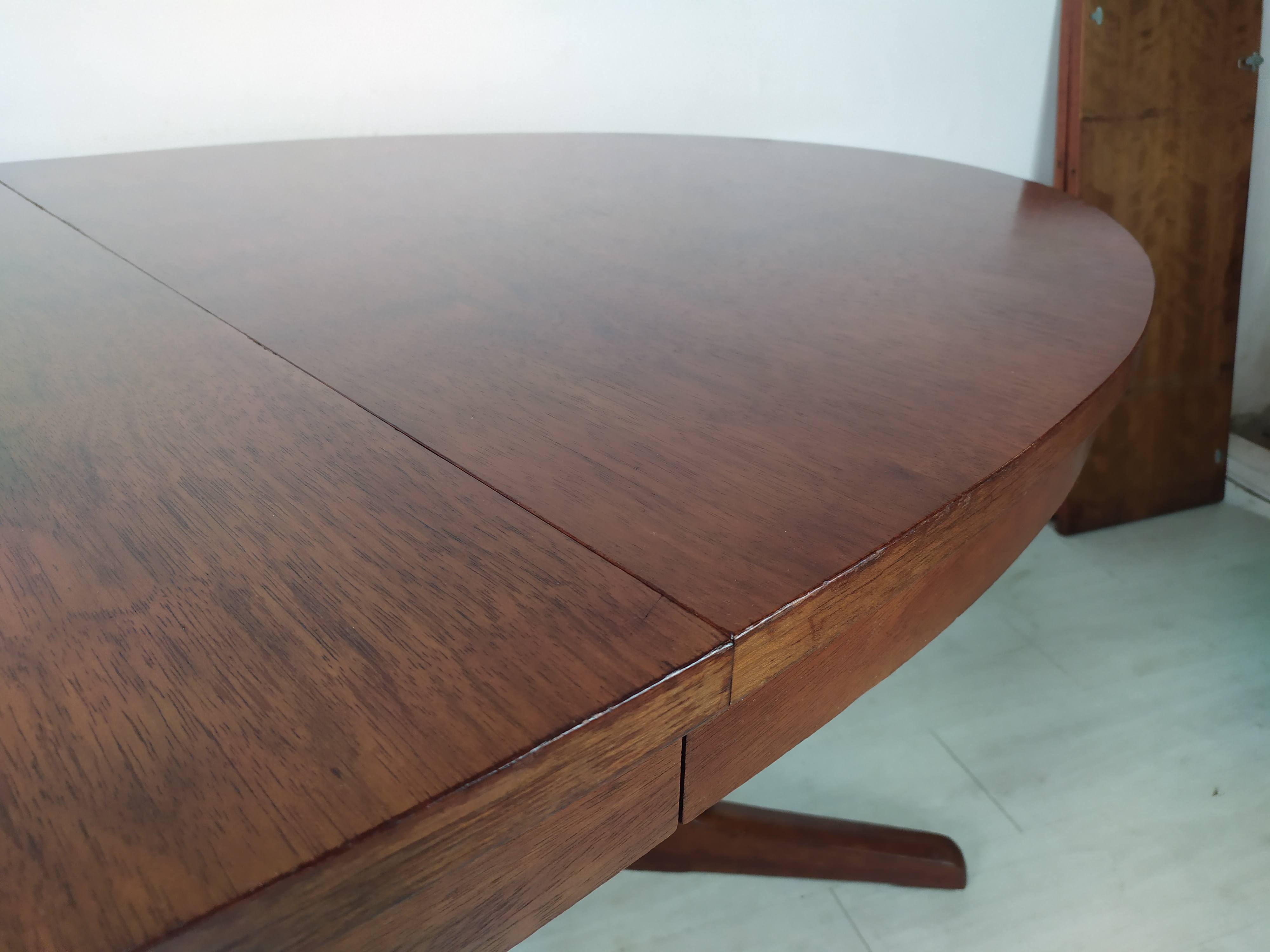 Vintage table baumann