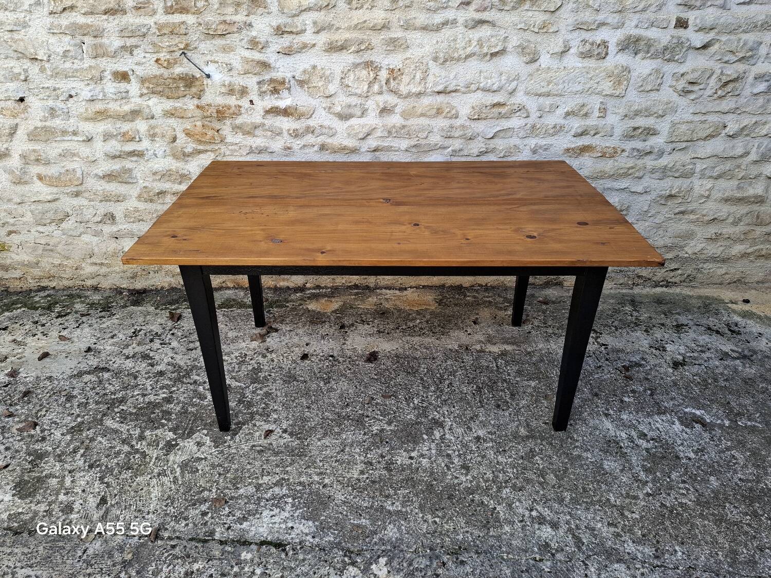 Farm table