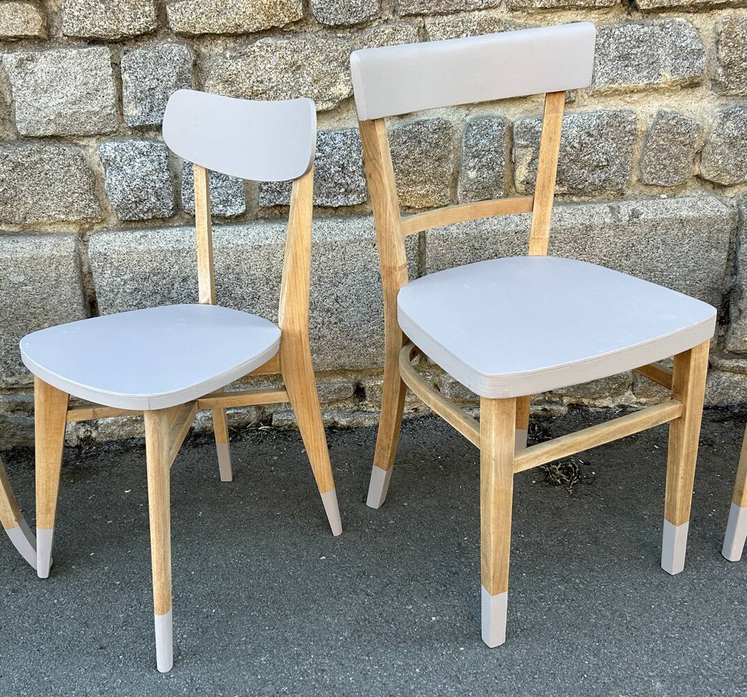 set of modernised vintage chairs – The Scandinavian elegance of the 1950s