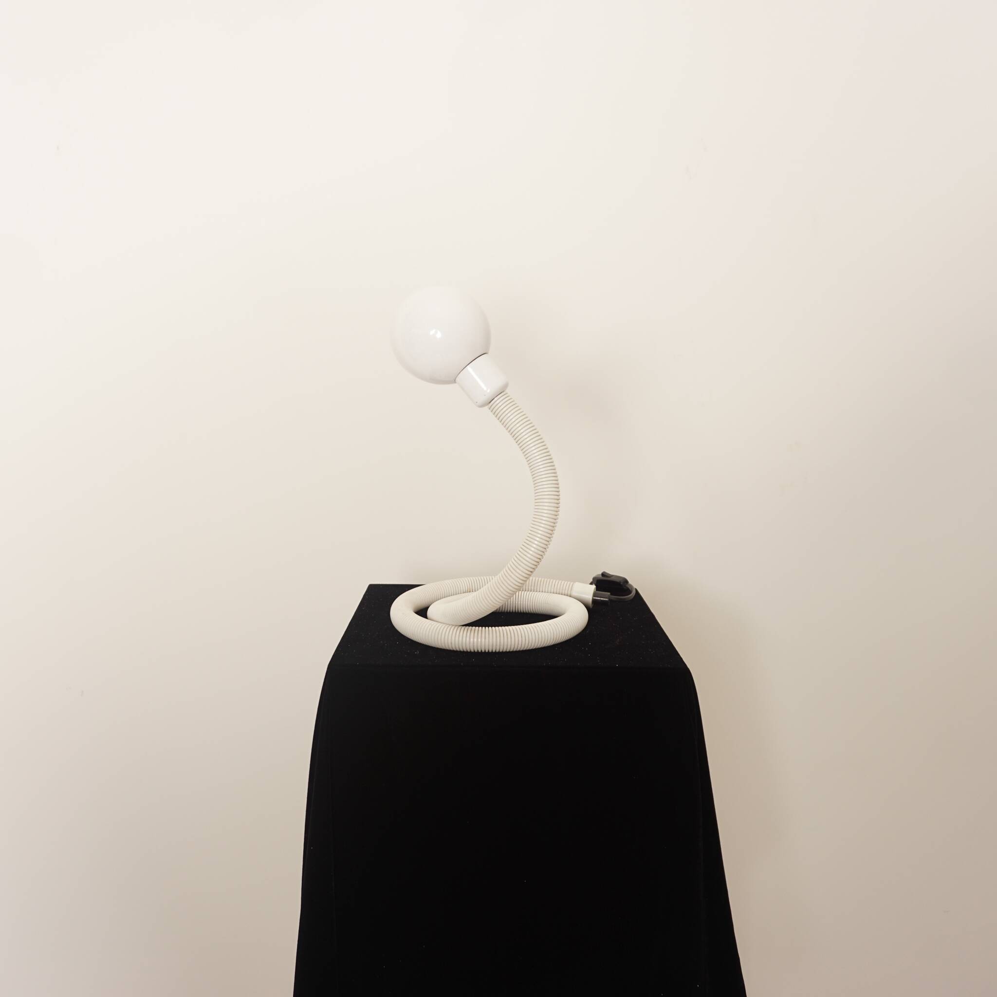 Cobra Table Lamp, 1980