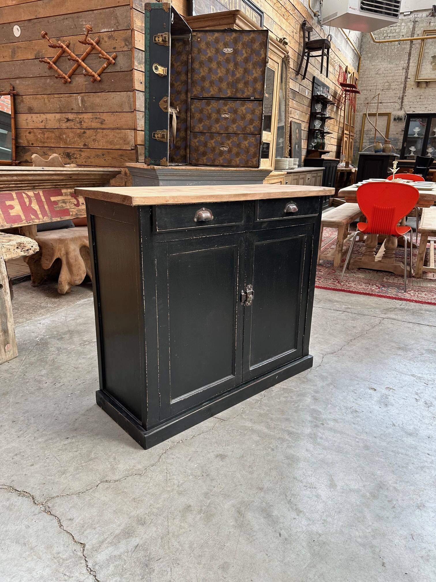 Parisian buffet 1950s