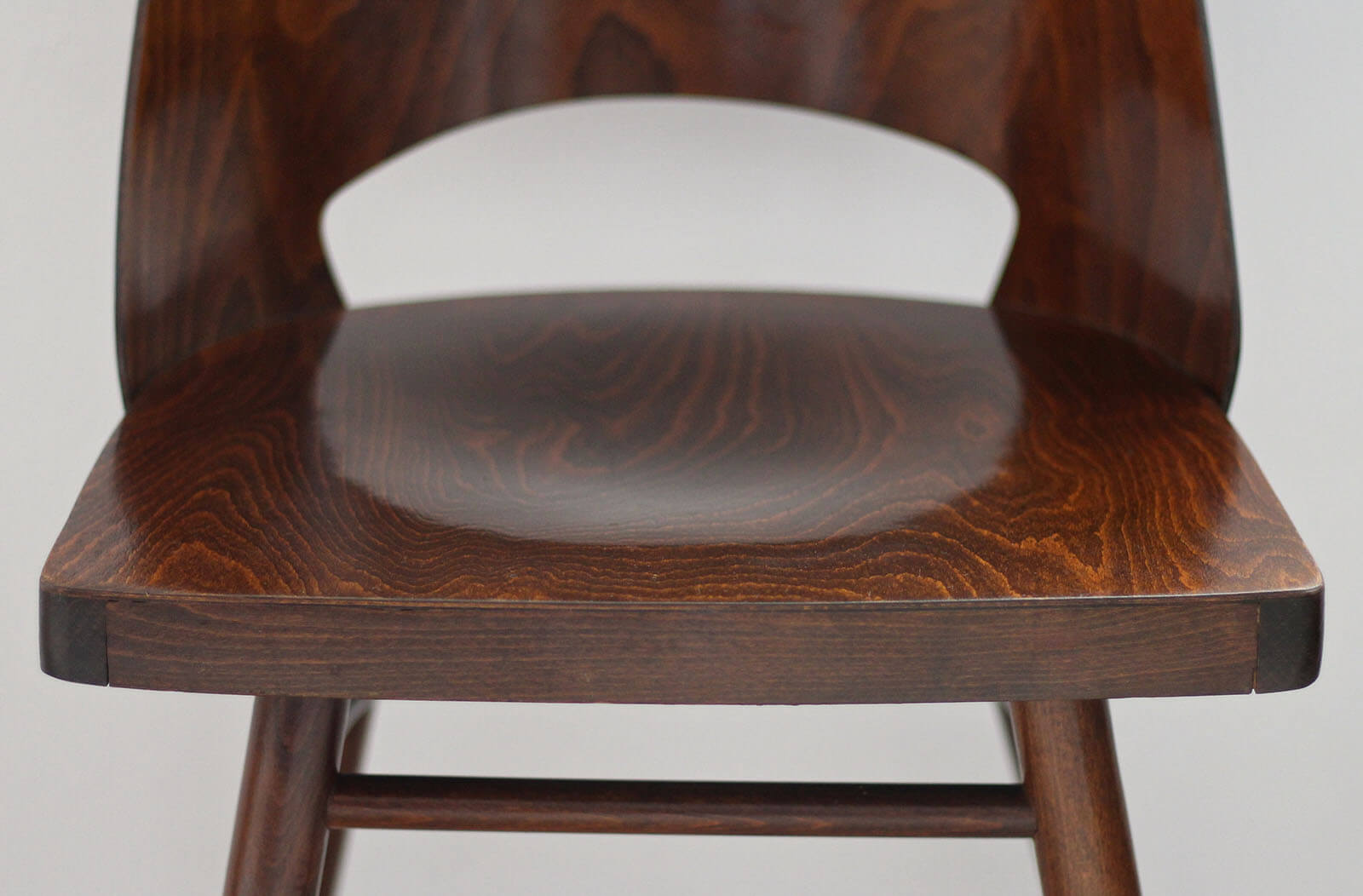 Set of 4 Dining Chairs by Radomir Hofman for TON, Model 514, Beech Veneer