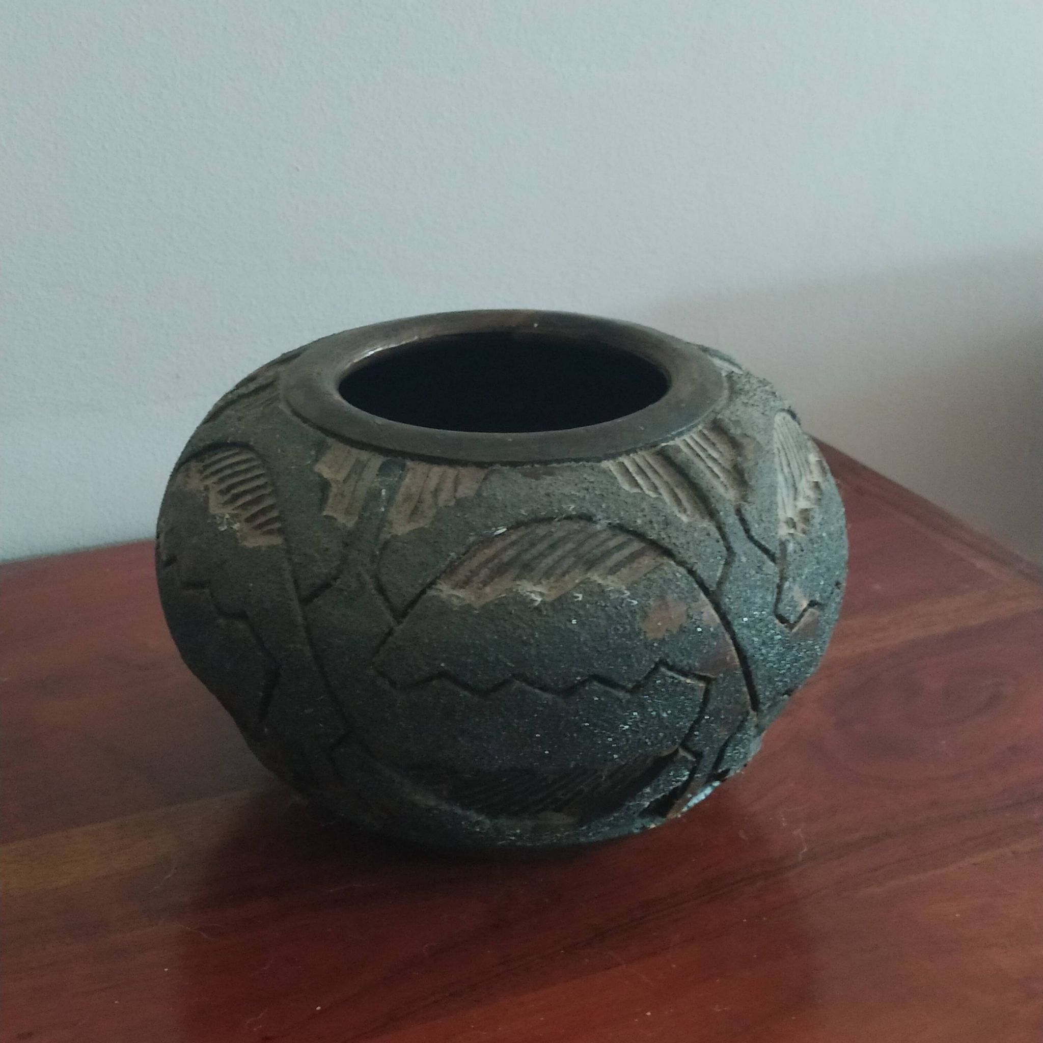 Vase boule poterie brésiliene provenance oyapock