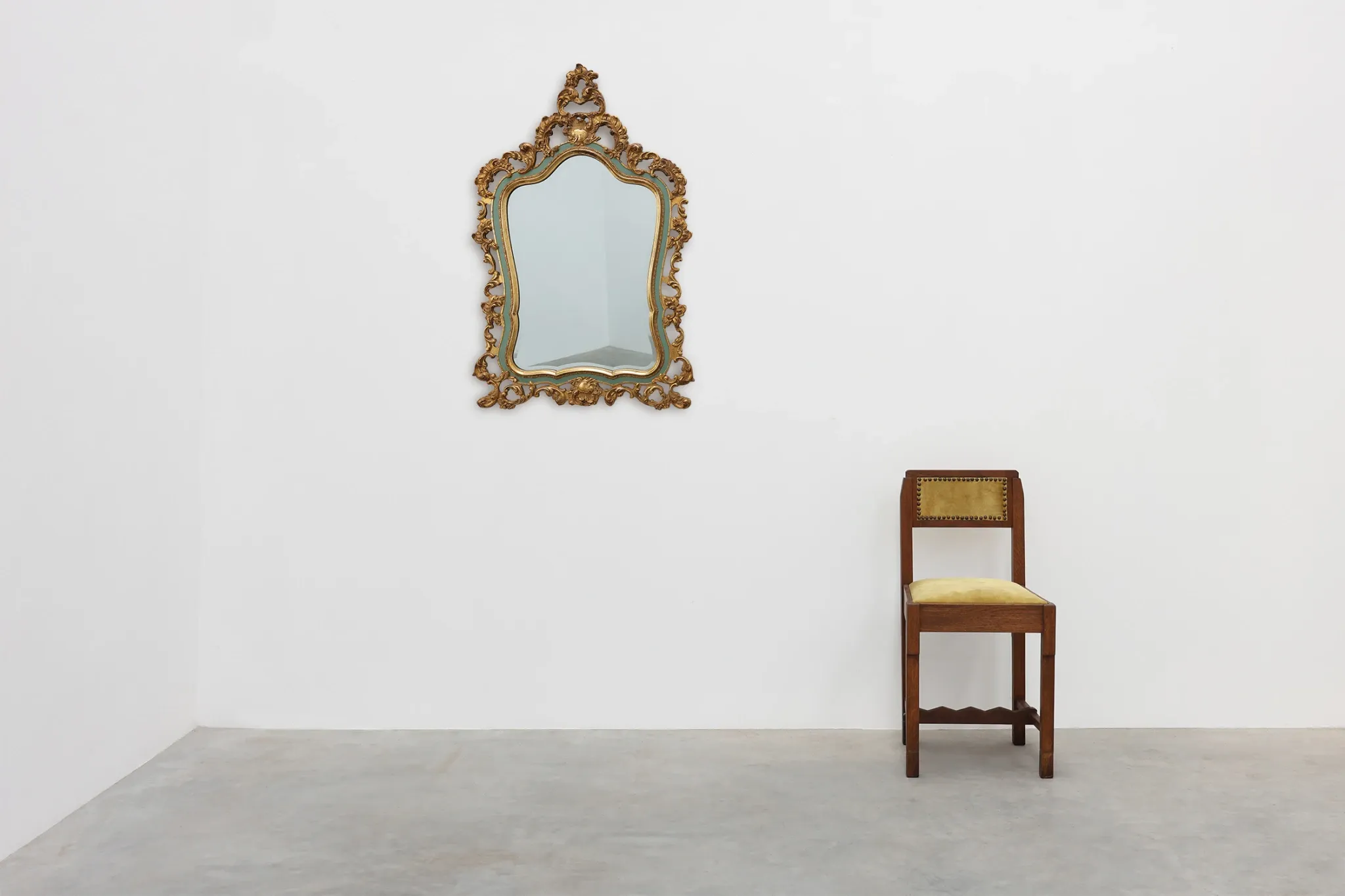 Florentine Style Gilt Mirror with Acanthus Scrolls, Italy, 20th Century
