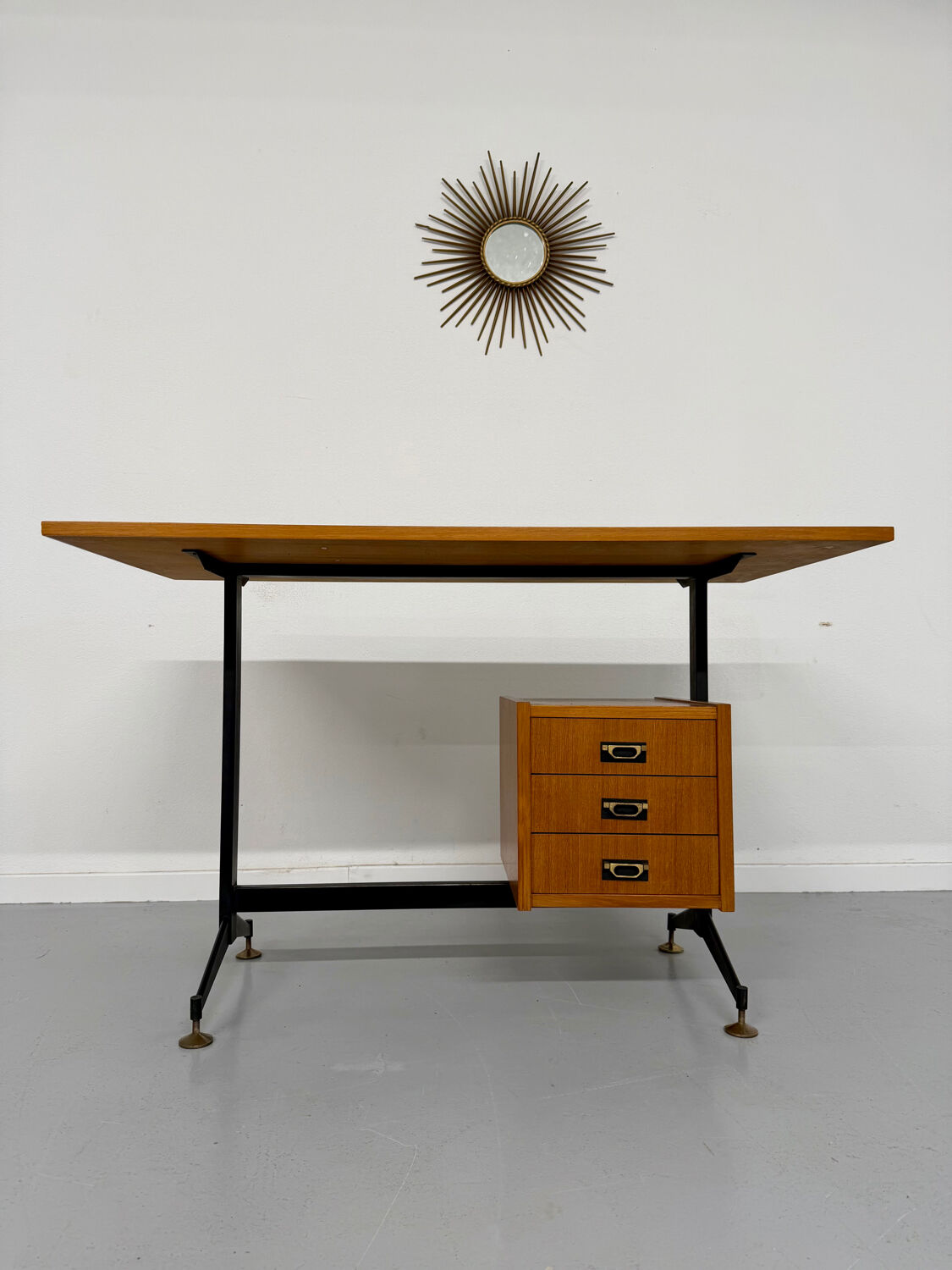 Vintage Italian design desk from the 1960s in wood and metal.