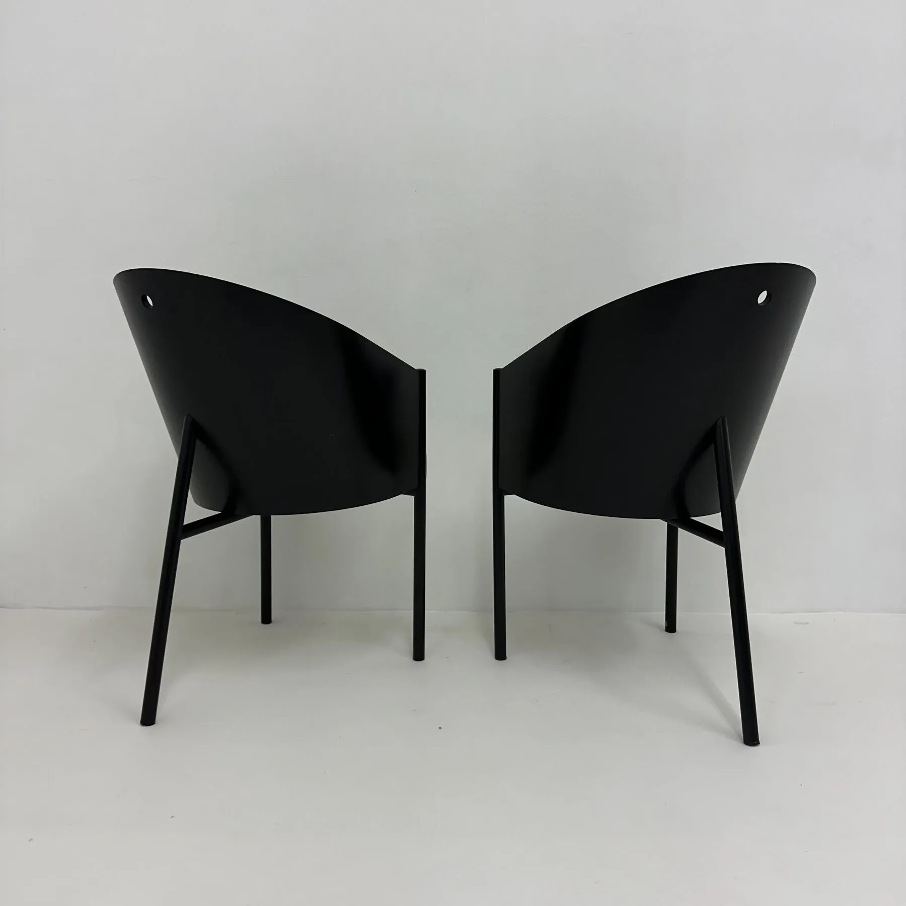 Ensemble postmoderne de 2 chaises en cuir, Italie, 1980