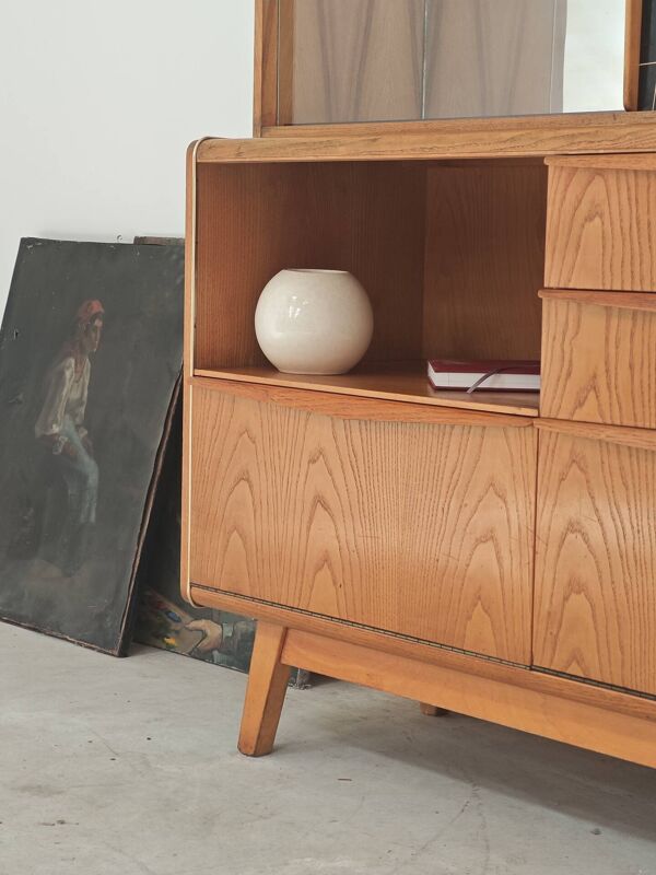 Buffet haut / Vaisselier U 372 / 386 par B
Landsman et H Nepozytek 60