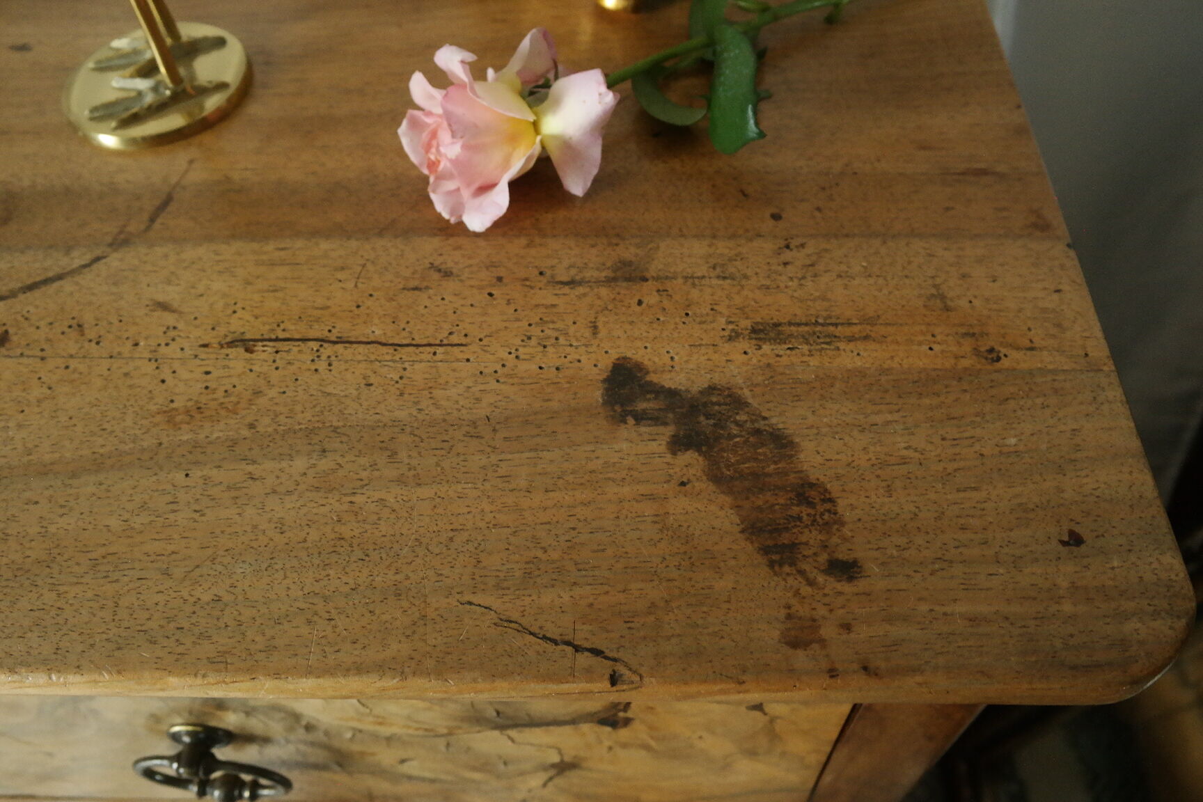 Louis Philippe style chest of drawers in light walnut, 20th century