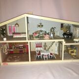 So-called Doll House