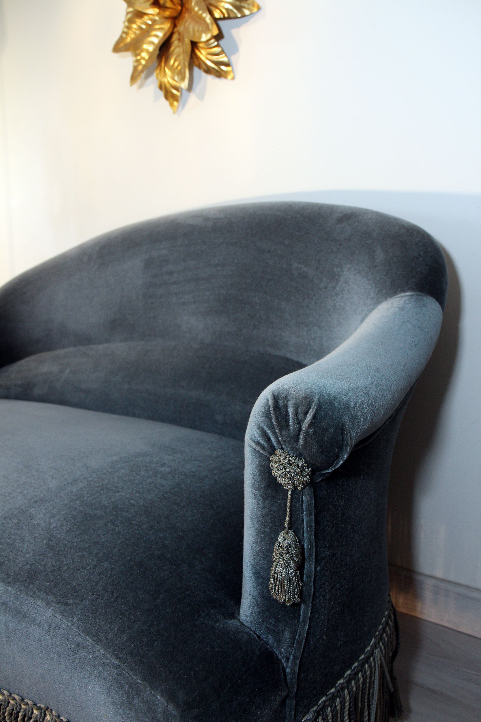 Peacock blue velvet toad bench