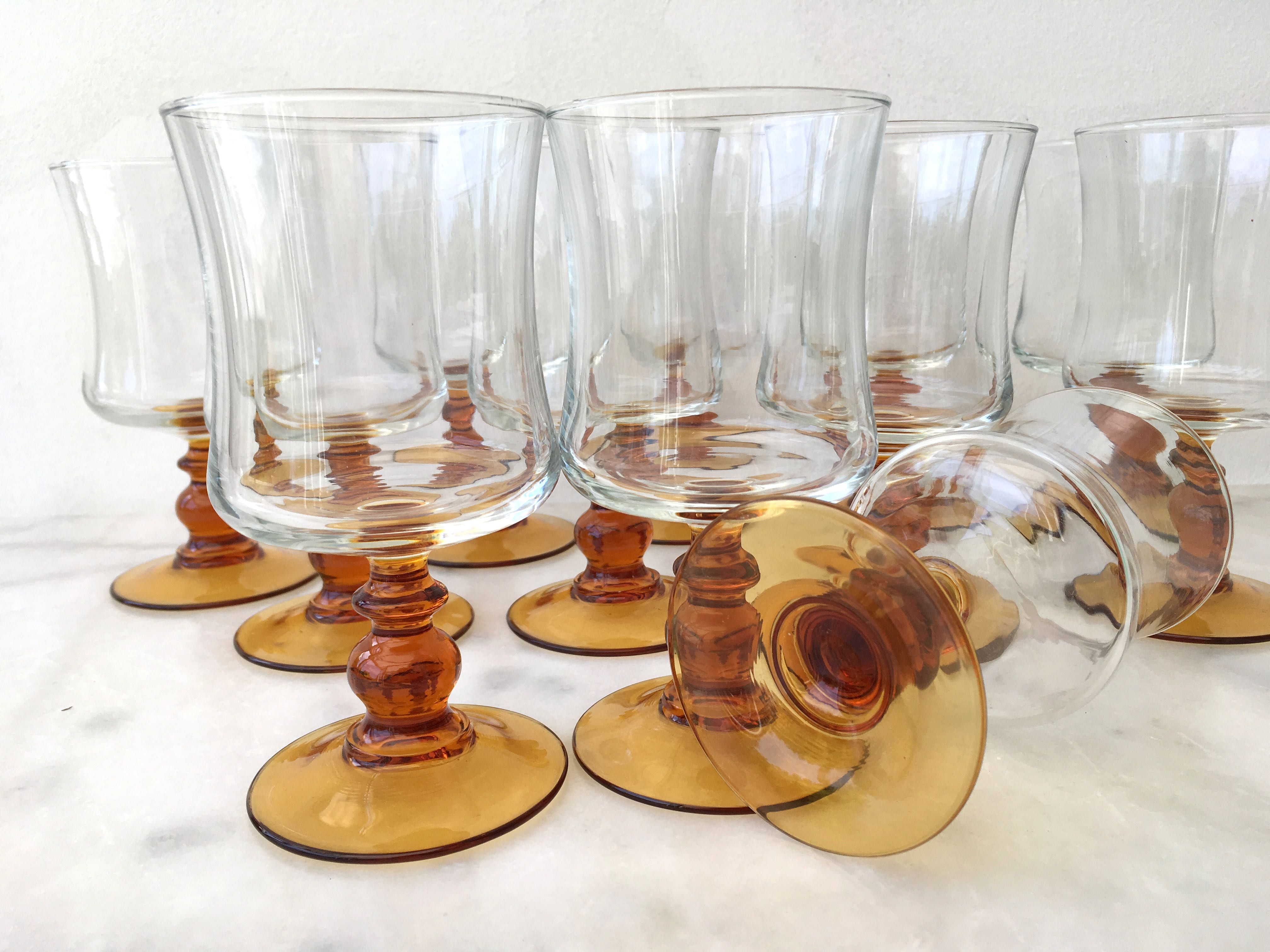 Set de 12 verres à vin vintage