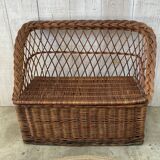 Vintage wicker chest/bench