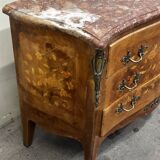 Curved and inlaid chest of drawers, Louis XV style, late 19th-early 20th century