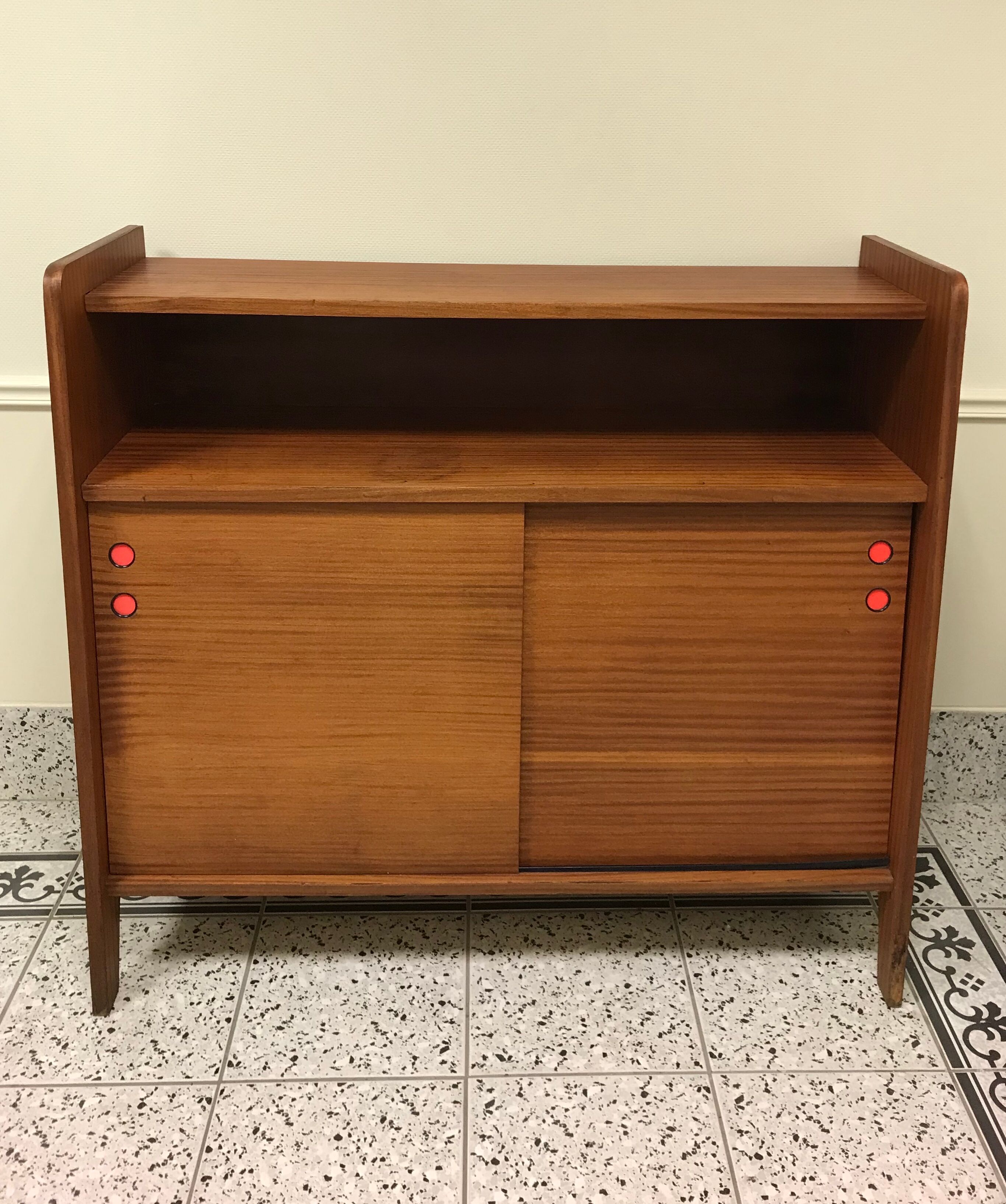Library, buffet sliding doors, 50's