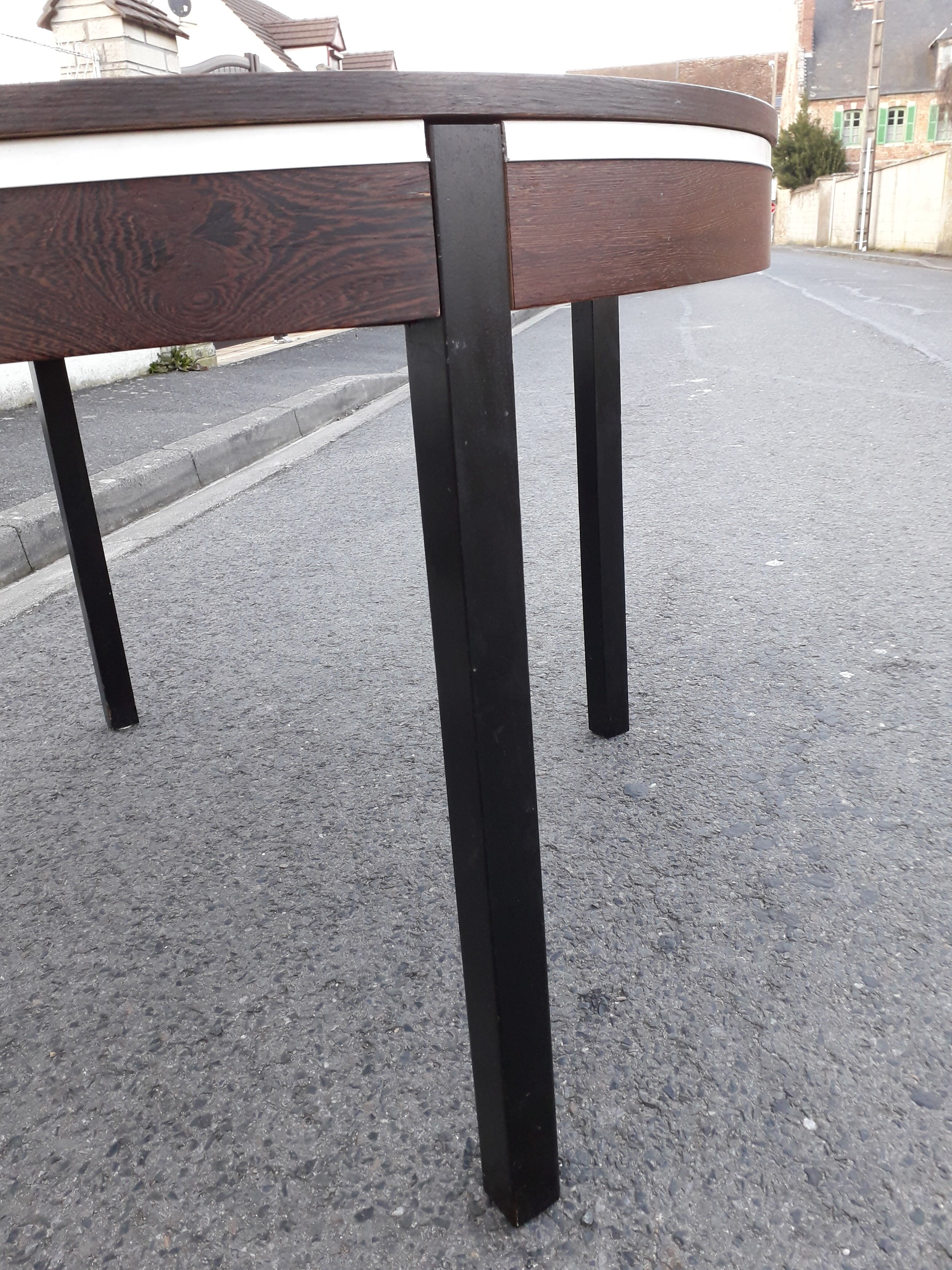 Round table expandable years 70