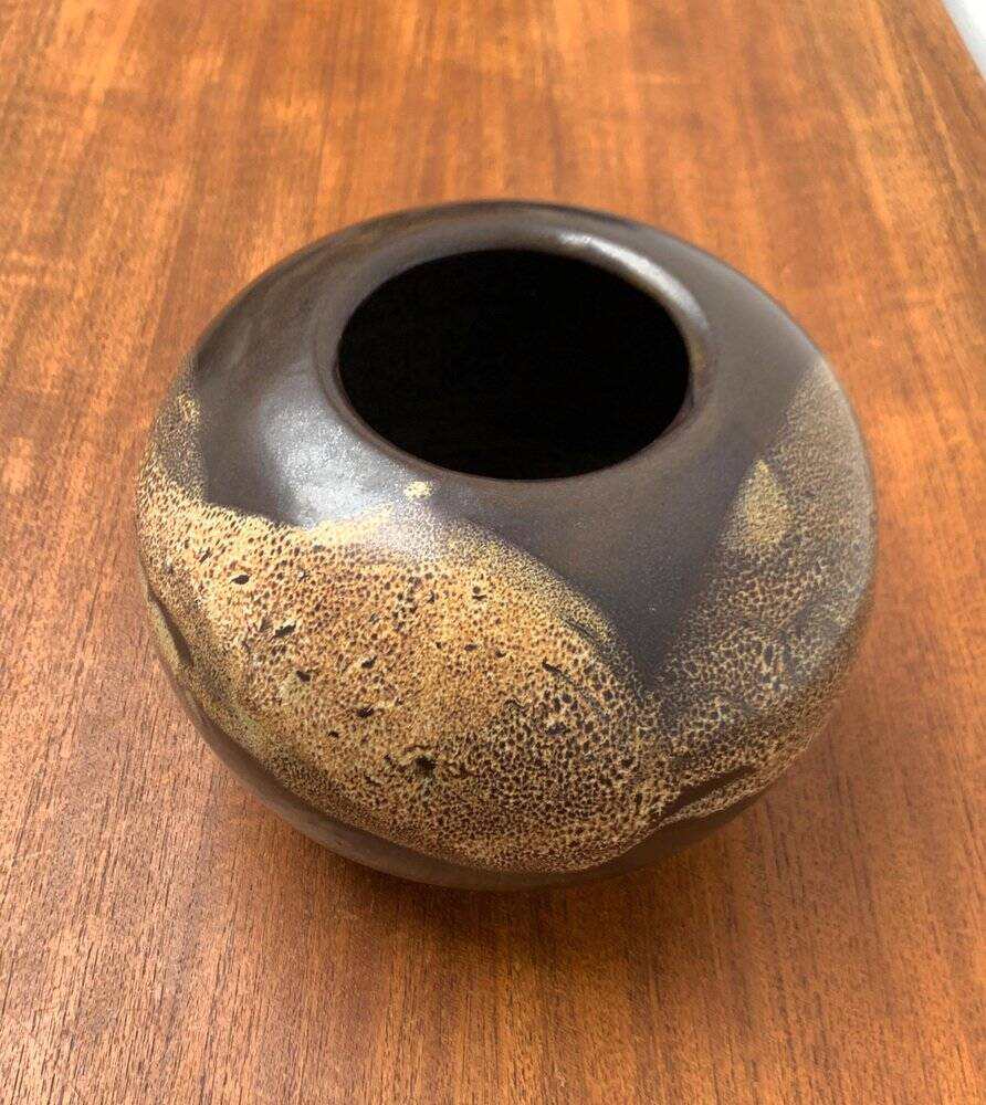 Mid-century German studio pottery vase by Till Sudeck, 1960s.