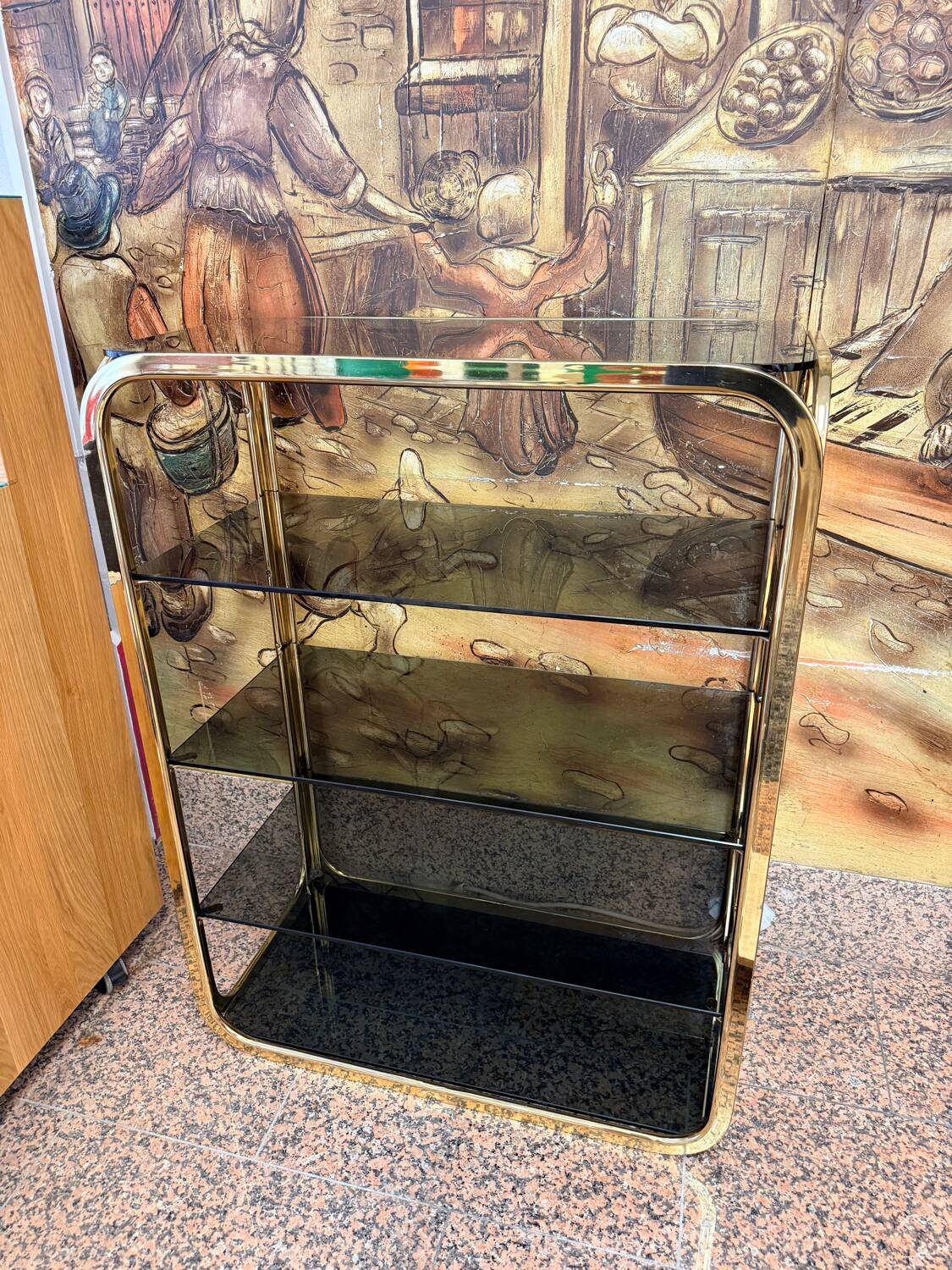 Vintage shelf in brass and smoked glass – Italian work, circa 1970.