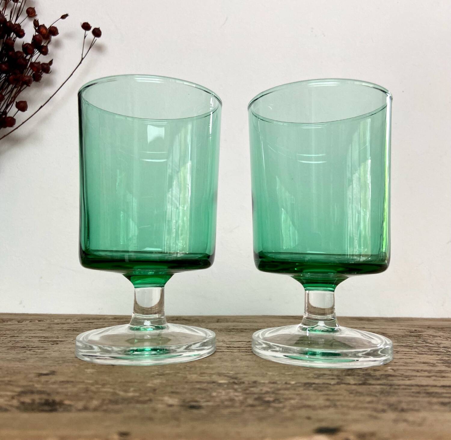 6 LUMINARC emerald green glasses