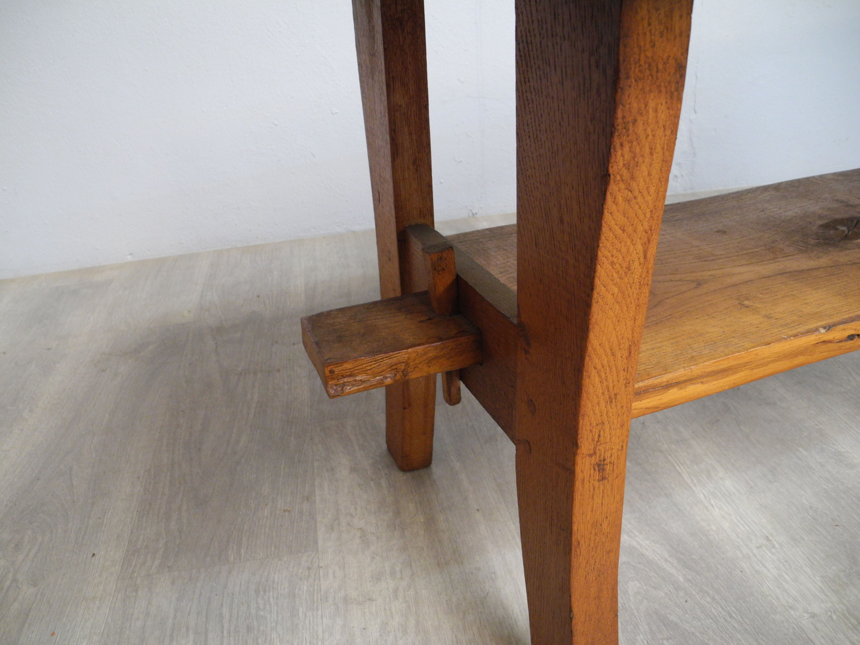 Coffee table with vintage wooden tray year 1960/1970