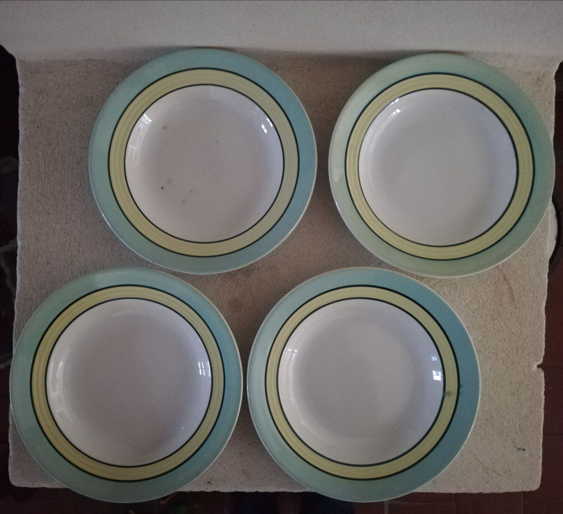 4 soup plates iron earth St Amand