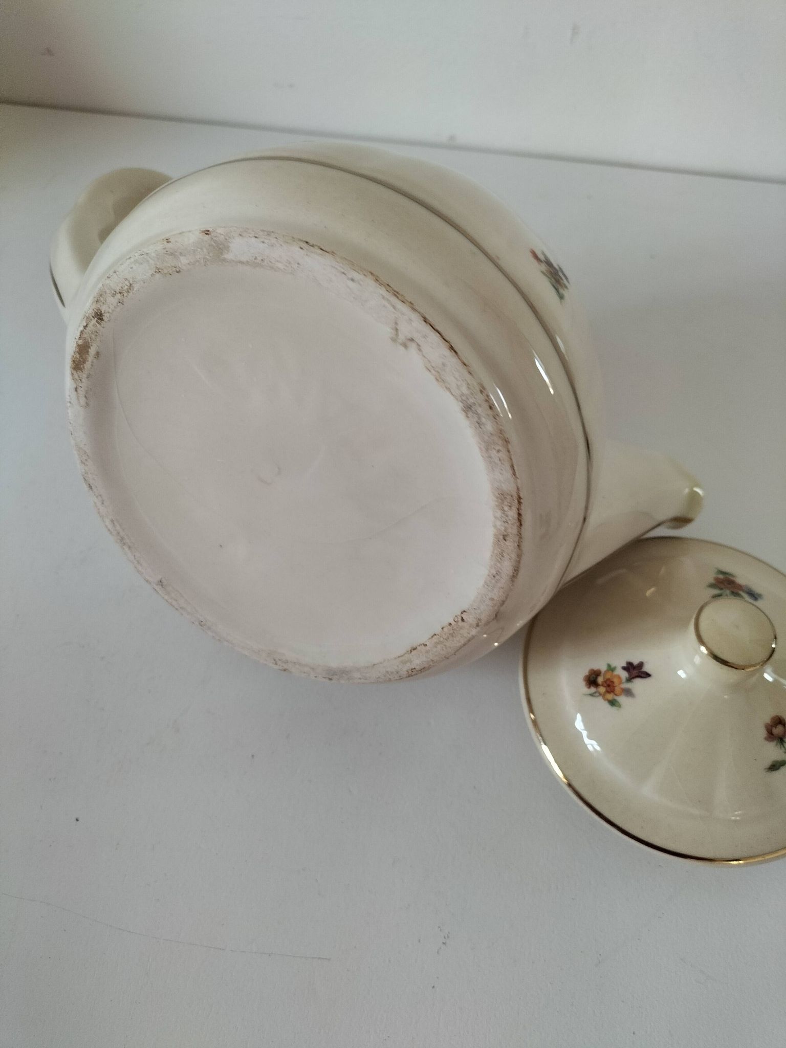 Sultana style teapot