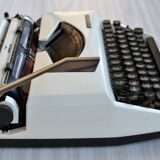 Model machine to write portable Adler Tippa 1960 s