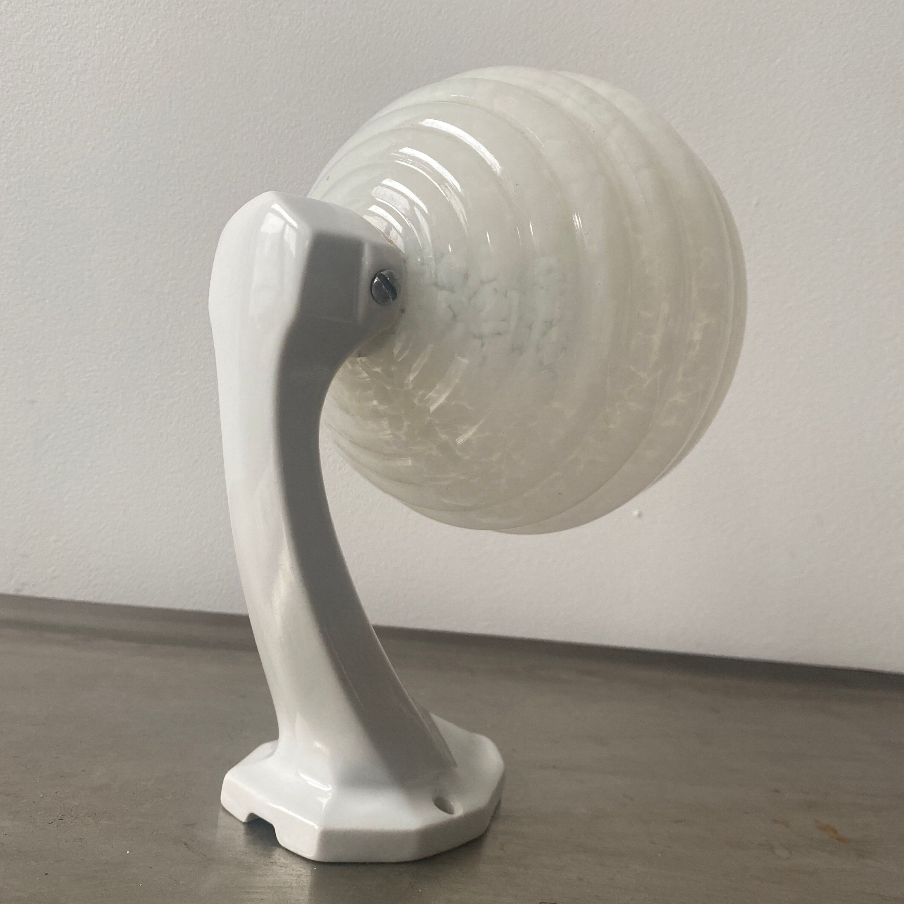 Porcelain wall lamp and vintage Clichy glass