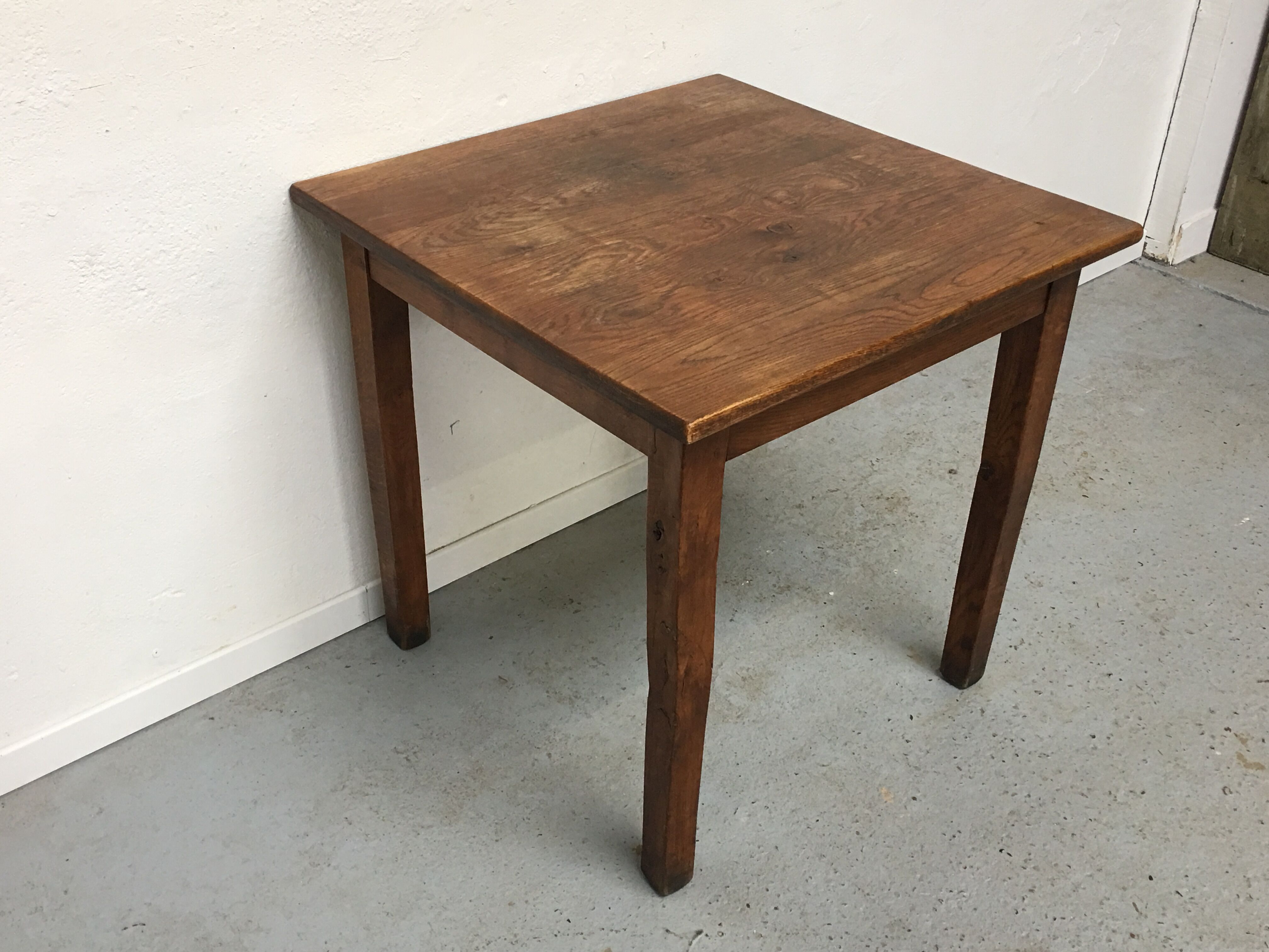 Square bistro table