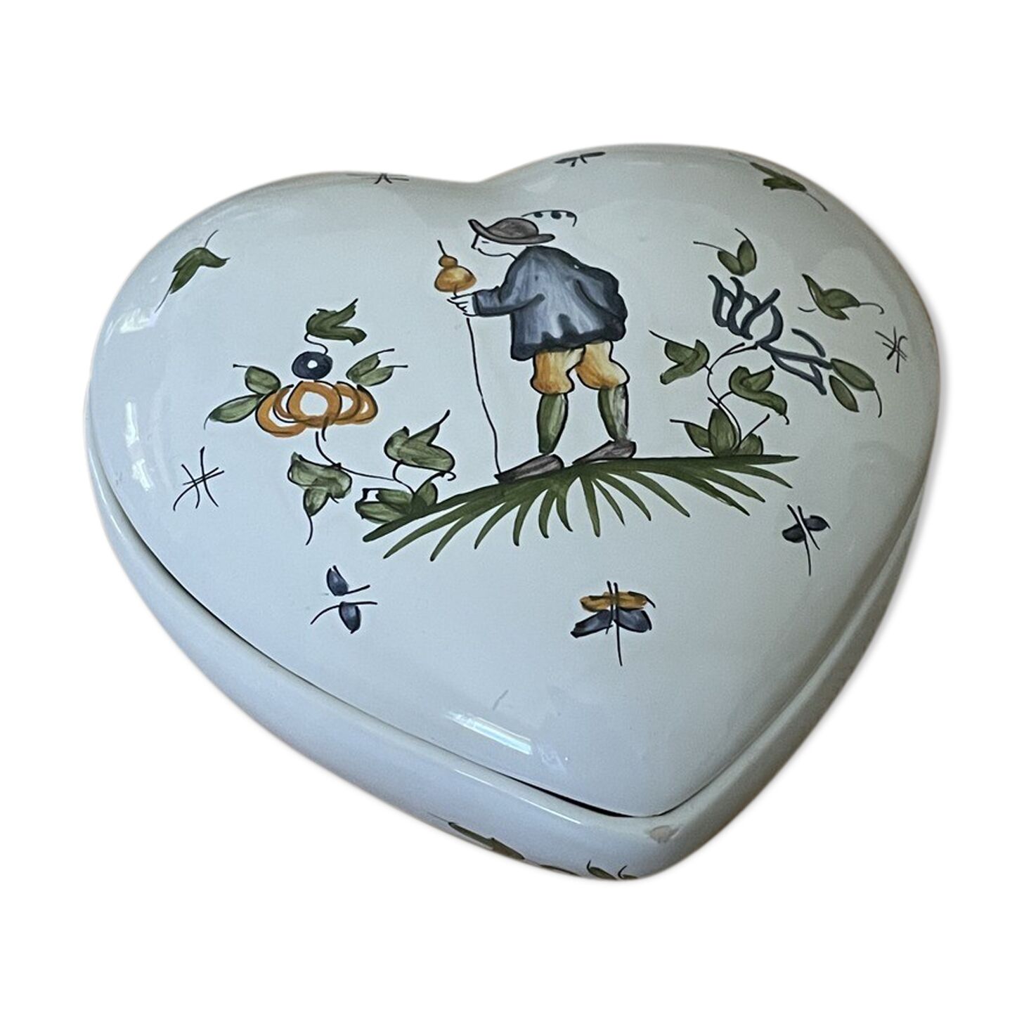 Moustiers earthenware candy box