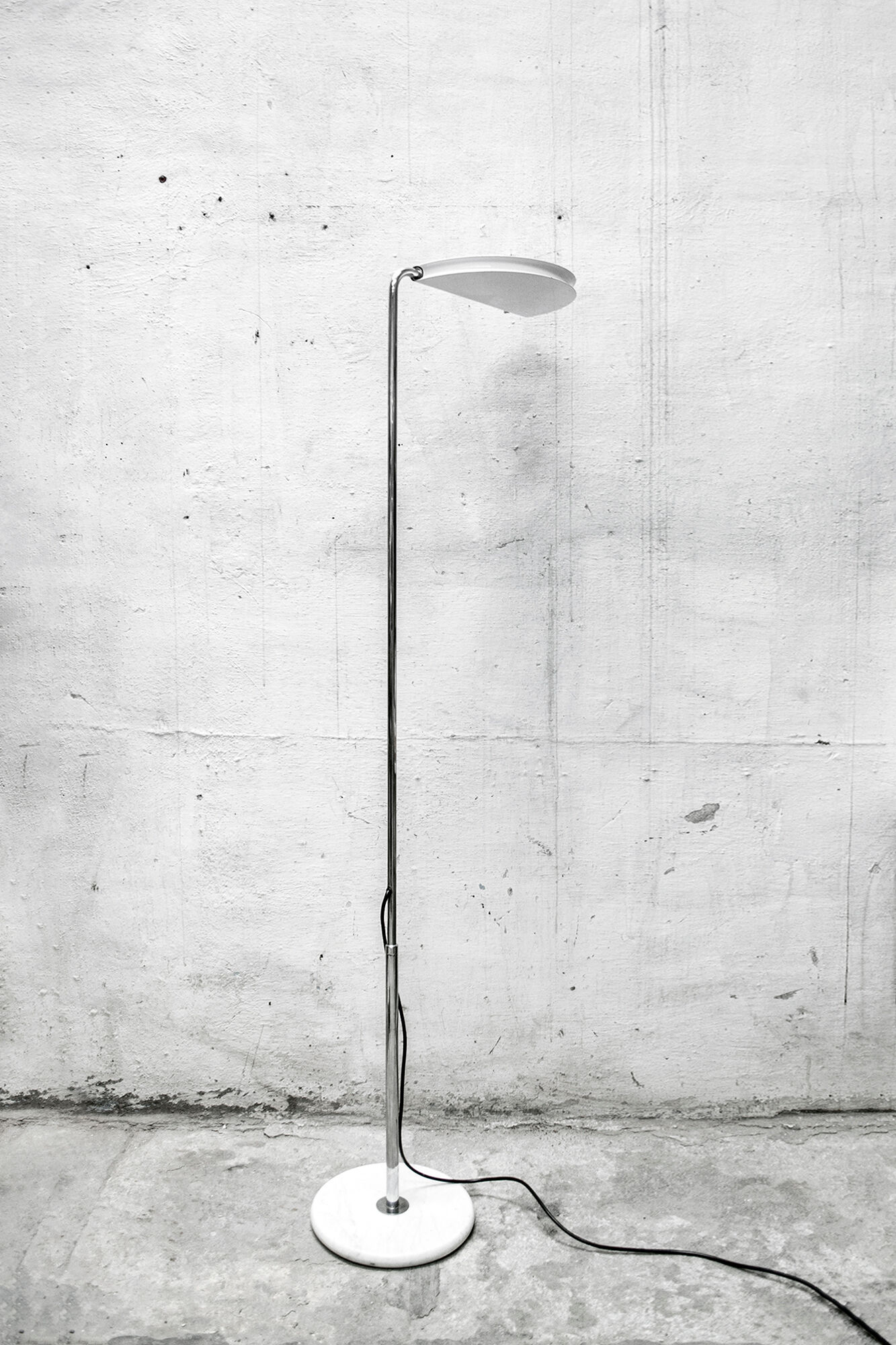 Italian Floor Lamp Mezzaluna by Bruno Gecchelin for Skipper, 1970s