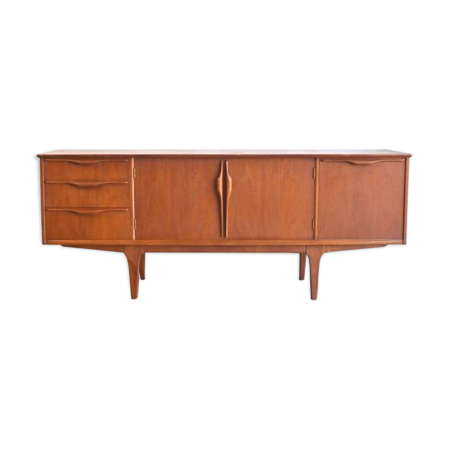 Sideboard by Jentique – “wave” handles * 183 cm