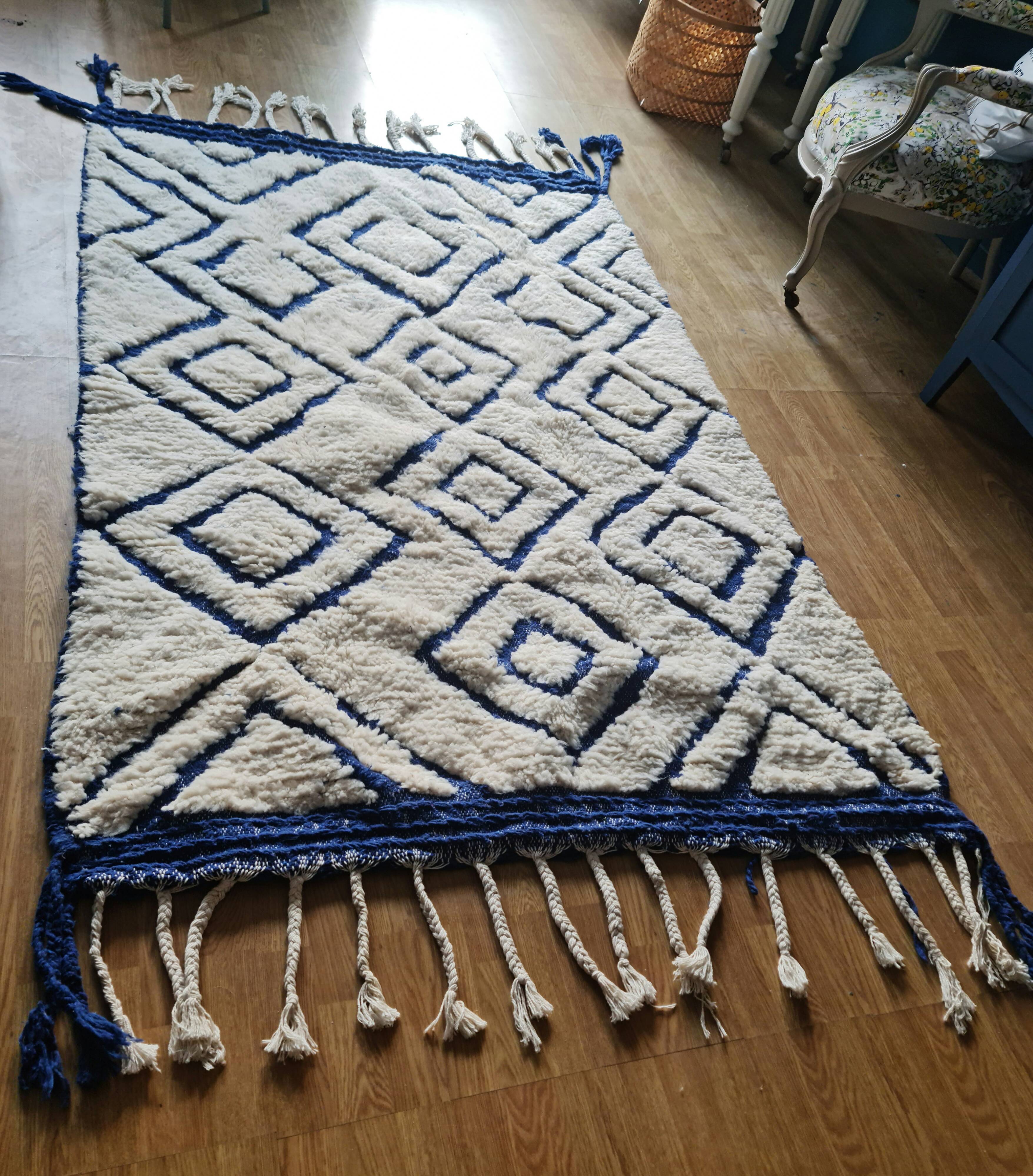 Berber carpet 126x190cm
