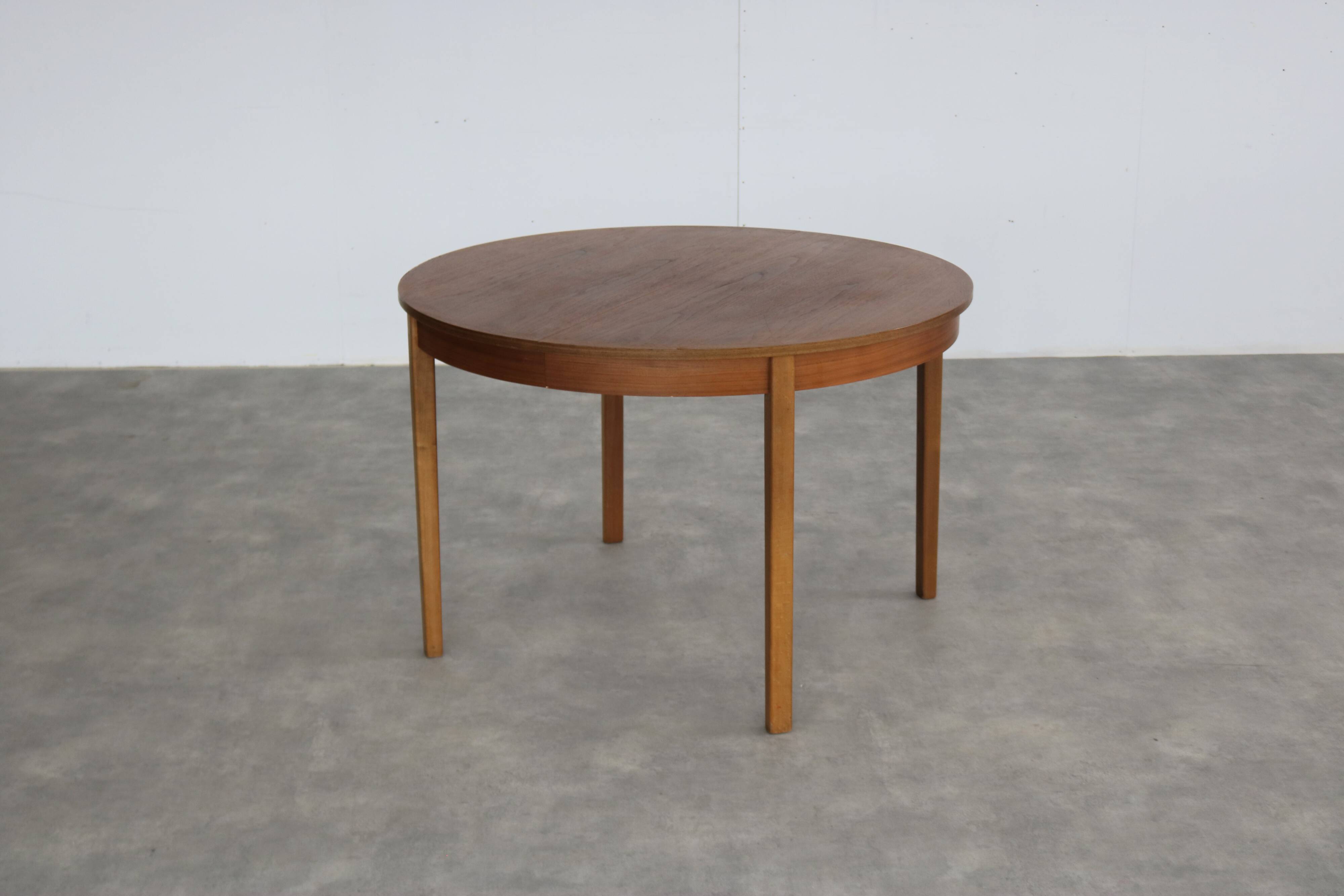 vintage dining table | table | extendable | Swedish