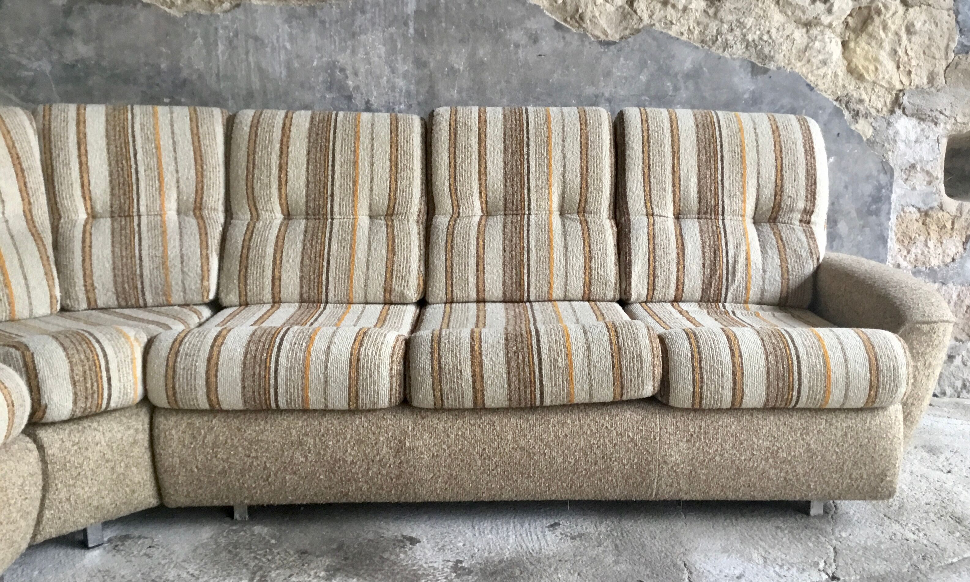 Corner sofa convertible in antique wool brand GMC seats - design 1970
