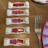Set of 6 knife holders and one bottle underside