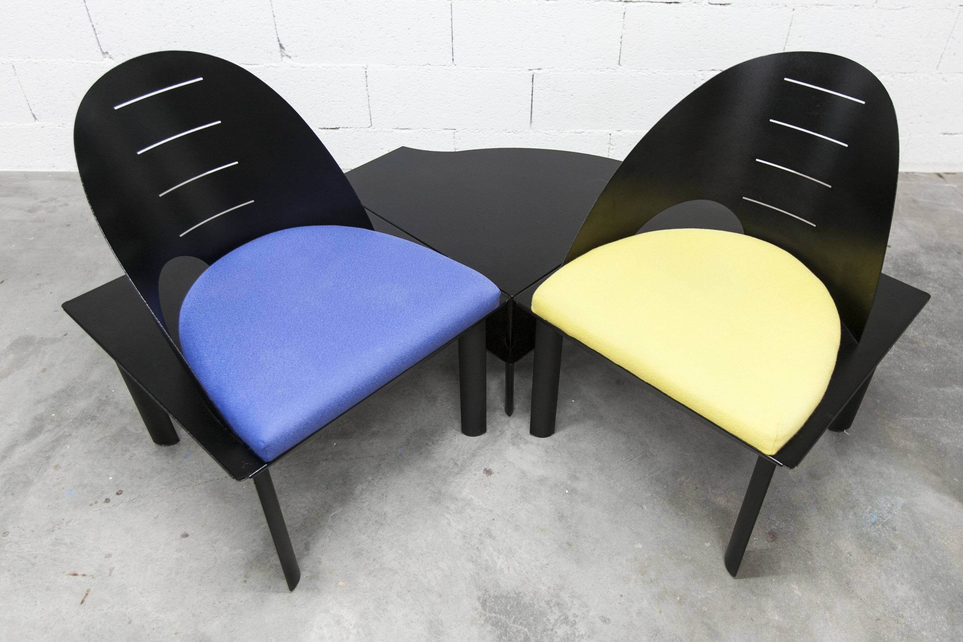 Ensemble 2 fauteuils + table basse design patrice bonneau genexco 1980