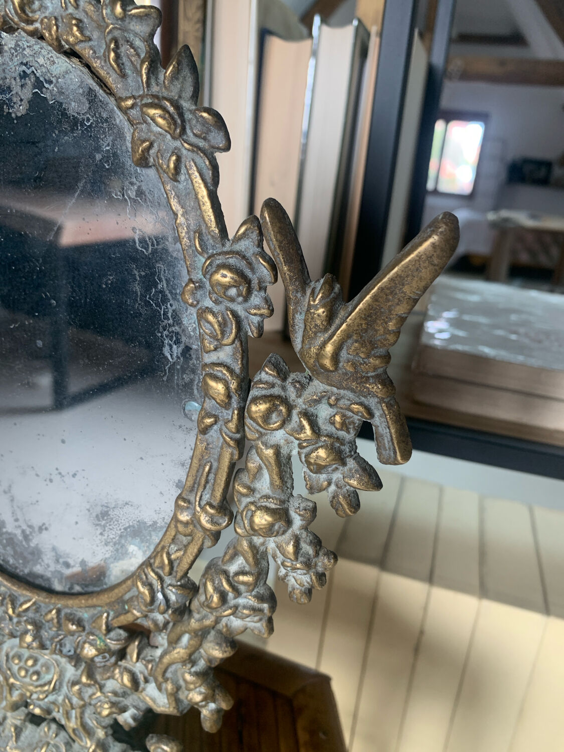 Psyche mirror in brass