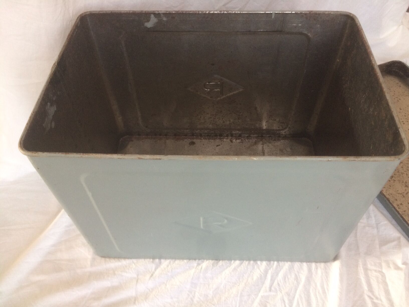 Vintage grey metal case "R"