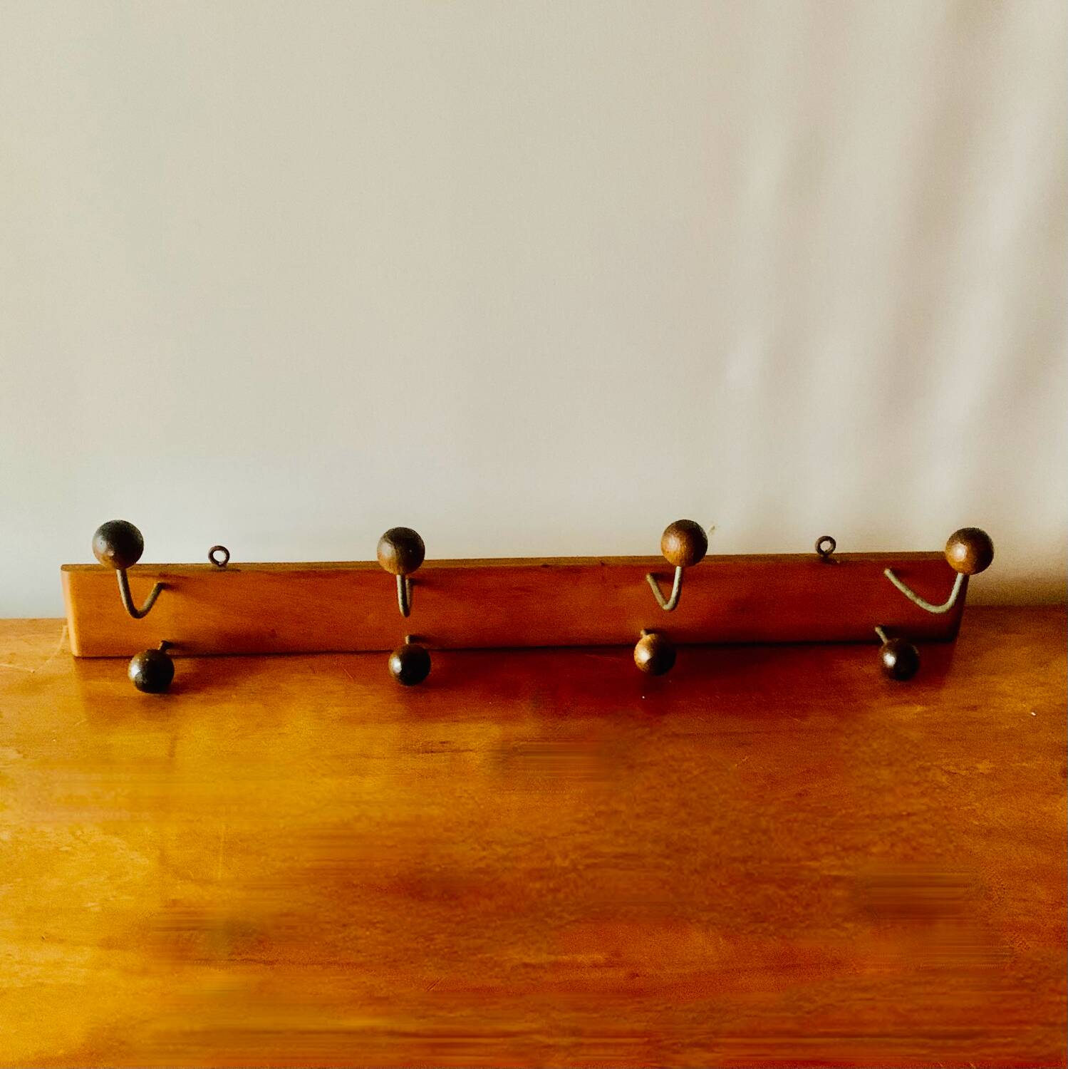 Vintage wooden wall coat rack - 8 balls