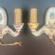 Paire d'appliques en faience de l'Est décor fleuri