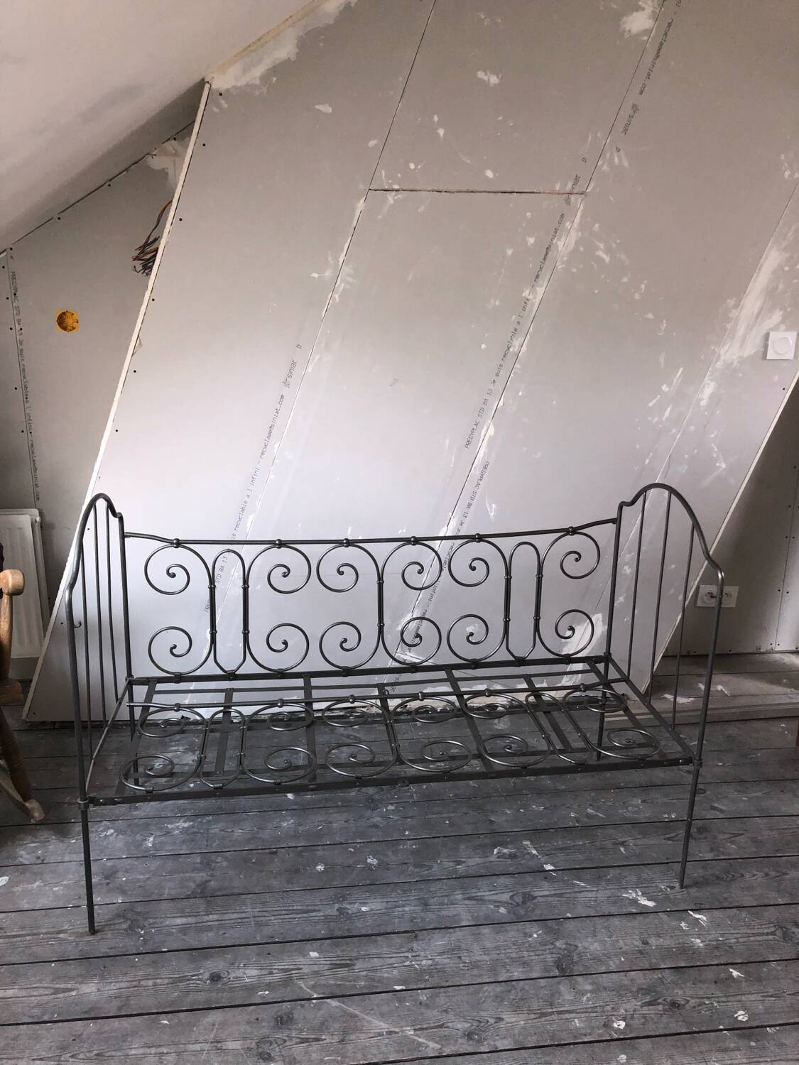 Children's iron bed